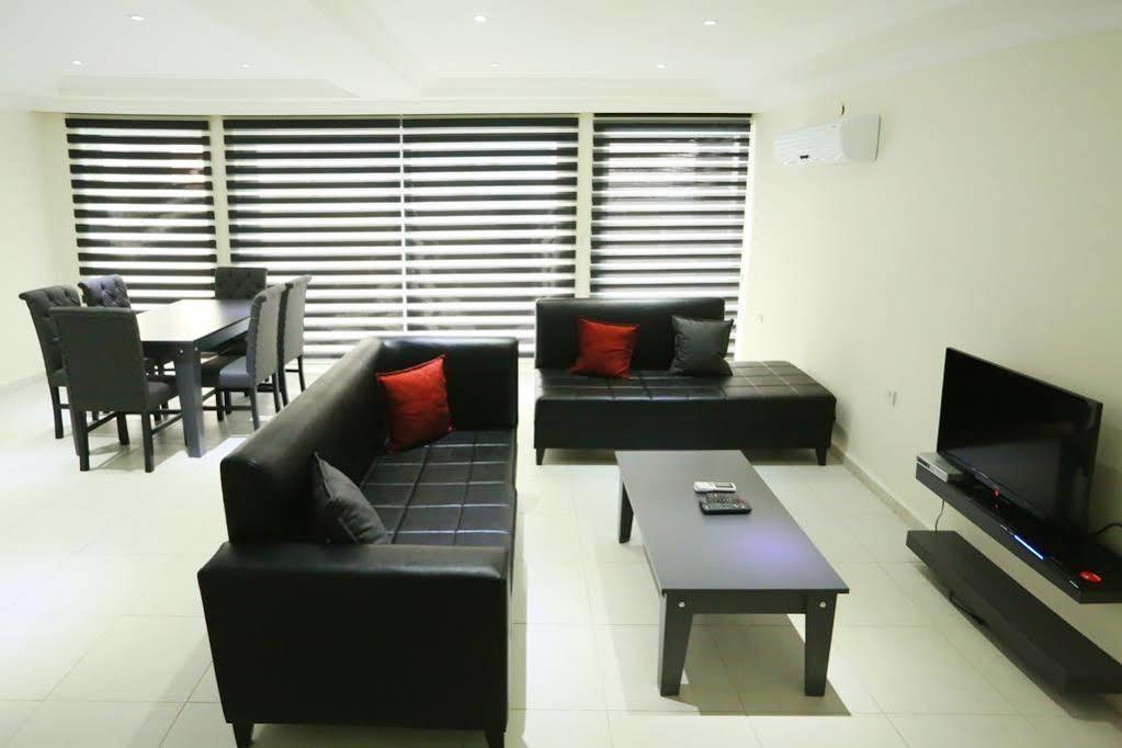 Orka Royal Hills Apartments ออวาจิค ภายนอก รูปภาพ