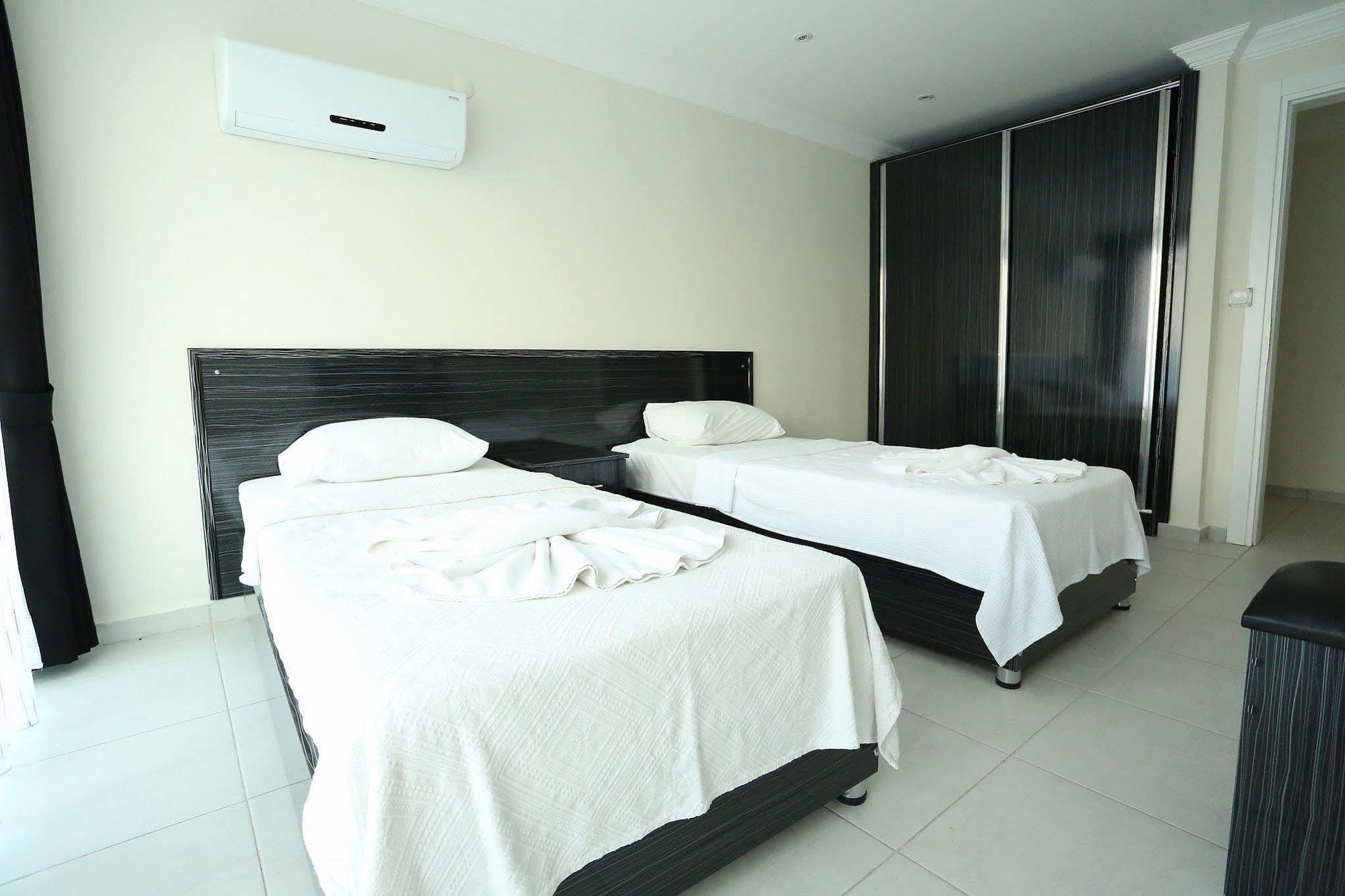 Orka Royal Hills Apartments ออวาจิค ภายนอก รูปภาพ